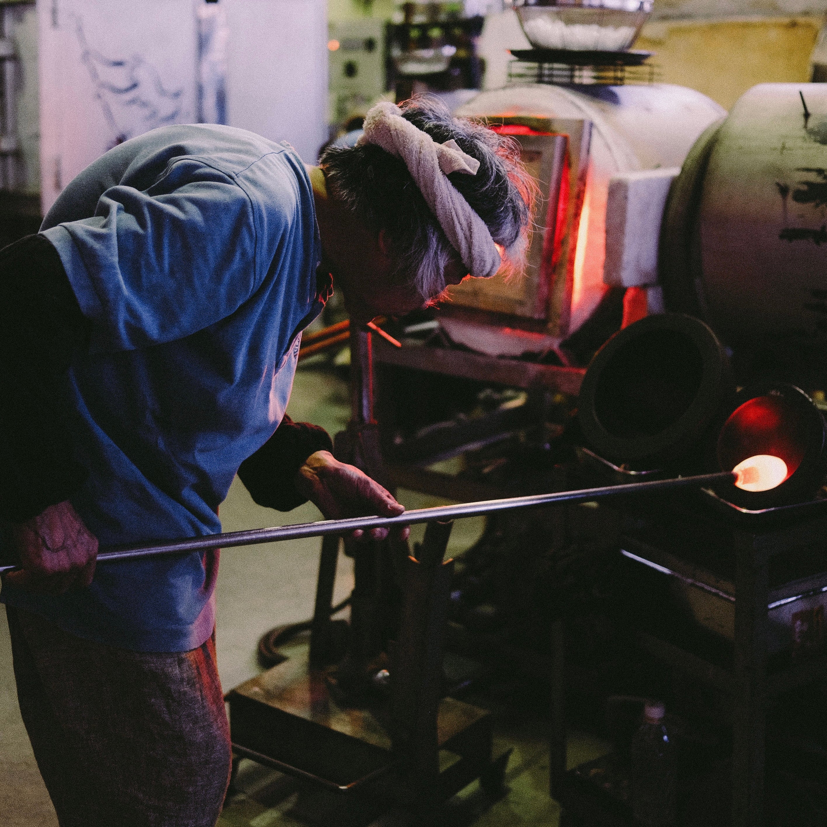 DEW. (Incense holder)